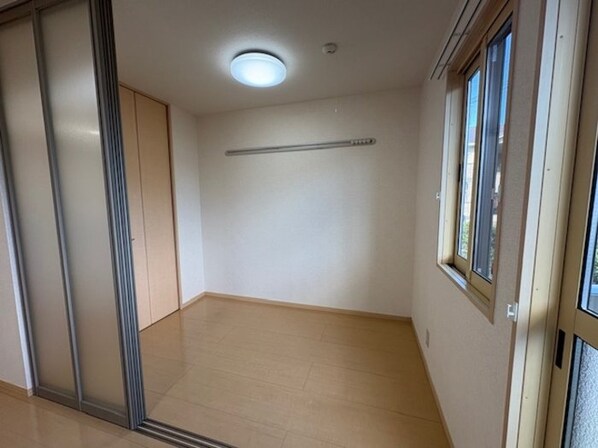 ローズガーデン Dの物件内観写真